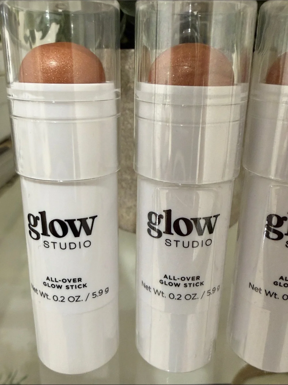 Glow Studio All-Over Glow Stick